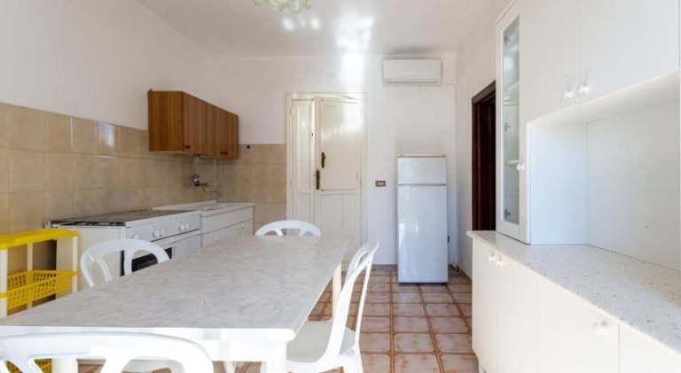 House with 2 rooms for 4 persons — photo 4