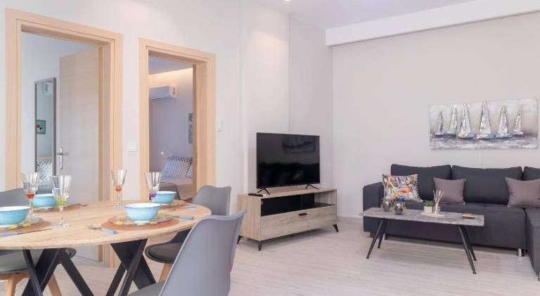 Rental apartment with terrace — photo 2