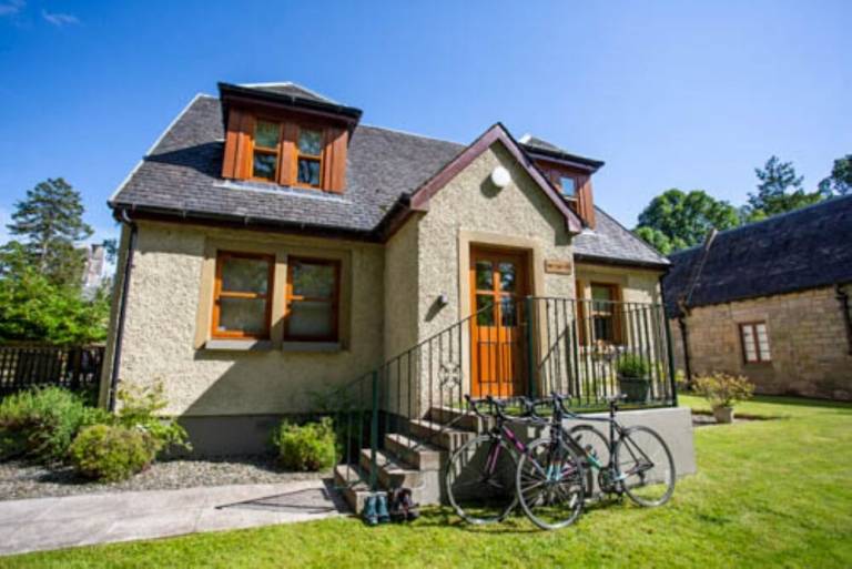 House  Balloch