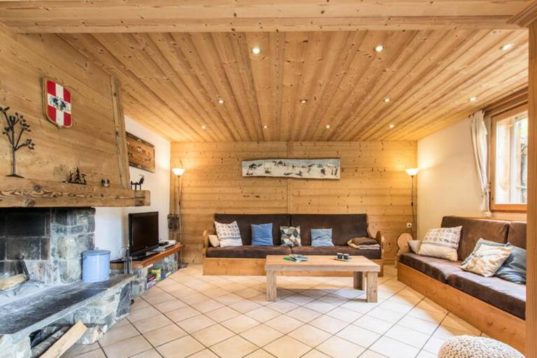 Holiday apartment with terrace in Le Grand-Bornand