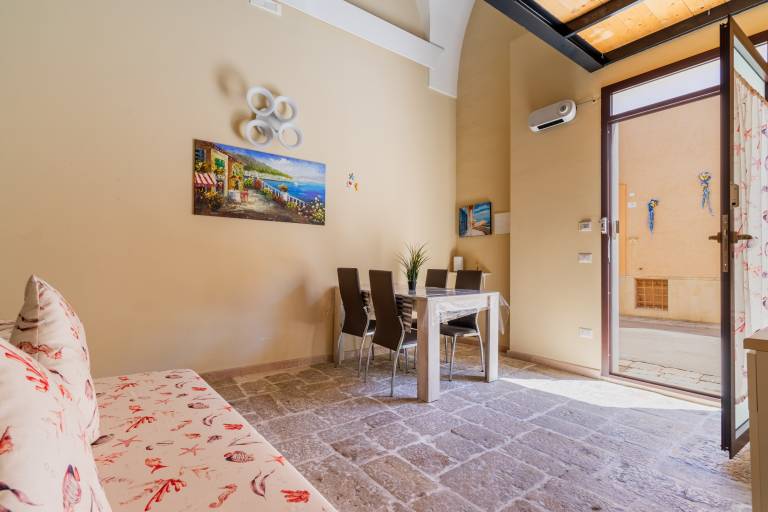 Holiday apartment with fast internet | City view in Alezio
