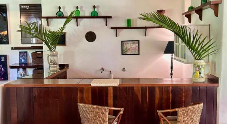 Vacation home with pool — photo 4