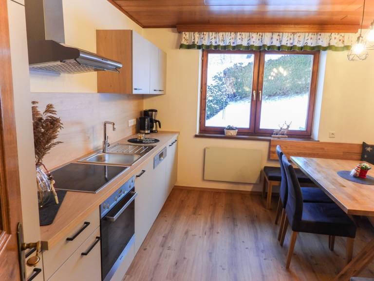 Vacation home with yard, patio & barbeque | Nature view | Pet-friendly — photo 3