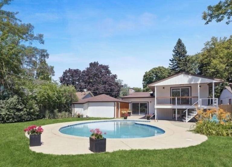 House Des Plaines