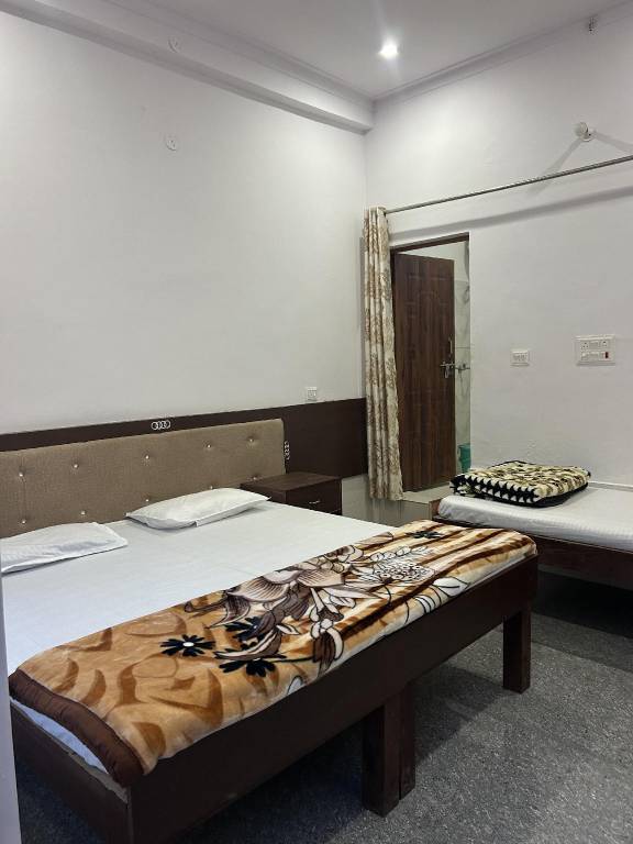HOTEL AMAN PALACE AND RESTAURANT in Rajgarh