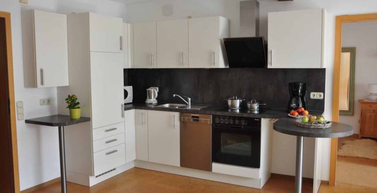 Apartment with terrace, garden & grill | Garden view — photo 5