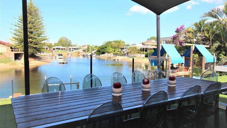 House  Benowa