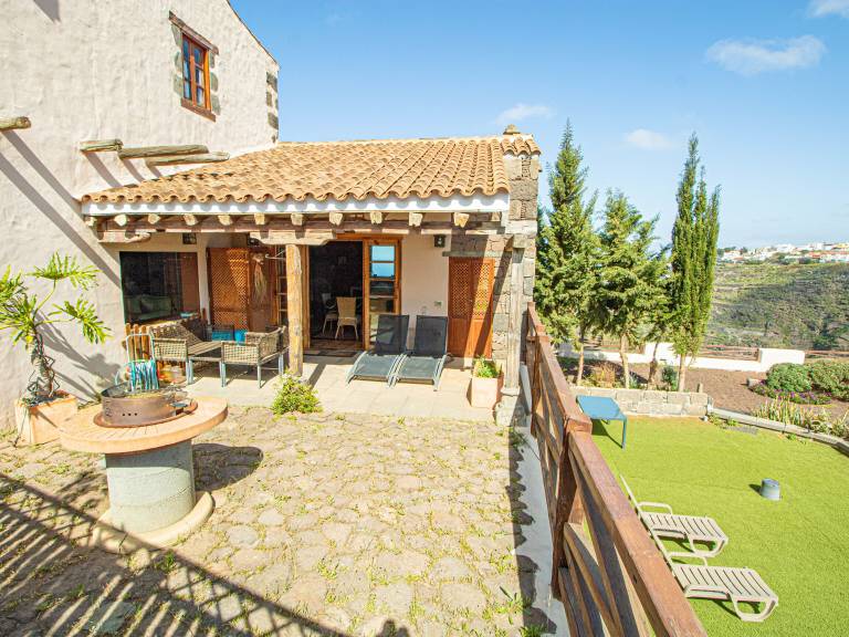 Casa Moya