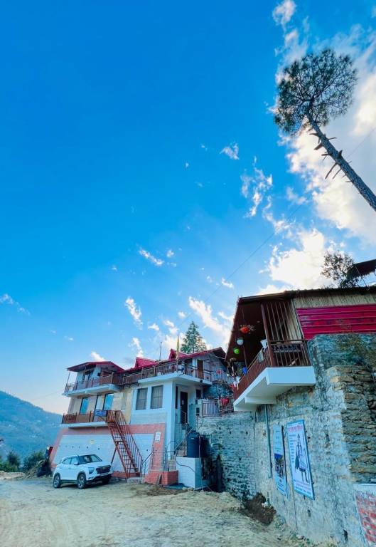 Explorer Cottages in Dhari