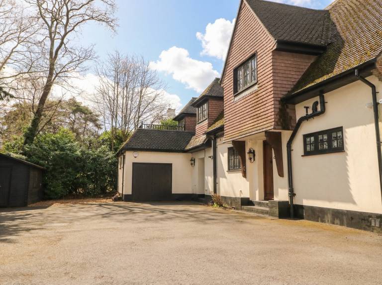 Child-friendly nice cottage with garden & jacuzzi | Dogs allowed — photo 3