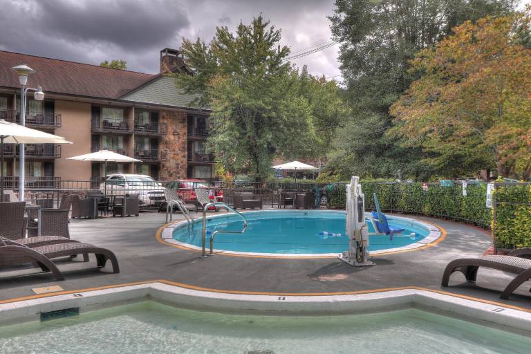 River Edge Inn — photo 2