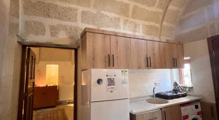 Serviced apartment with patio & garden | Dogs allowed — photo 4