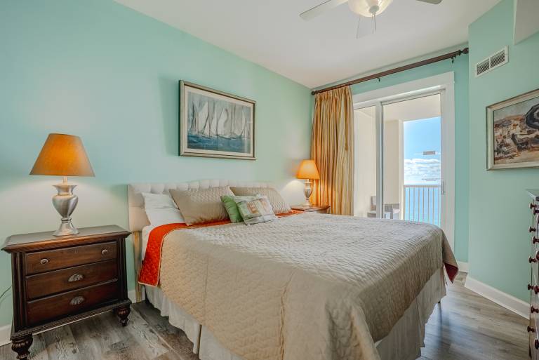 Family-friendly charming condo with heated pool & hot tub | Water view | Close to the beach | Pets allowed — photo 3