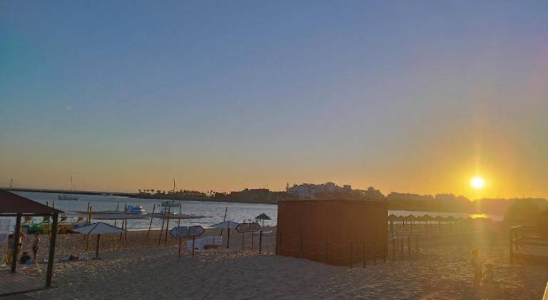 Holiday apartment with terrace | Next to the beach | Pets allowed — photo 4