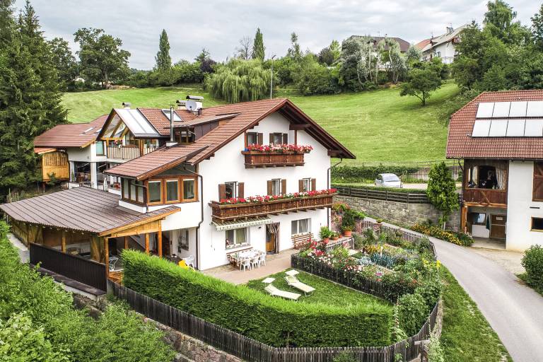 Moosbachhof: Ape in Renon