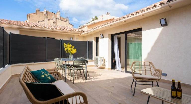 Vacation home with 3 rooms for 8 persons in Marseille