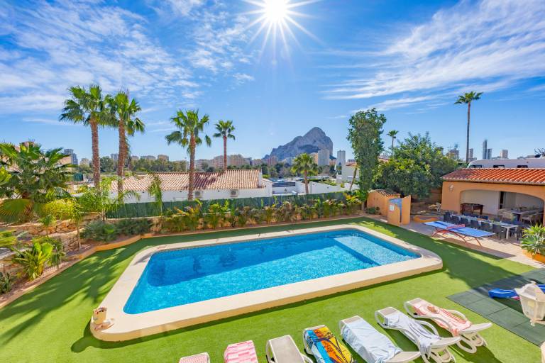 Fully equipped villa with terrace, garden & private pool | Pets are welcome — photo 2
