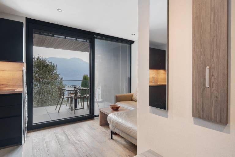 Child-friendly wonderful apartment with pool, jacuzzi & terrace | Mountain view | Suitable for remote work | Dogs allowed in Marlengo