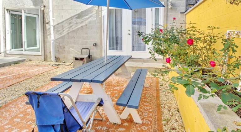 Apartment with jacuzzi — photo 4