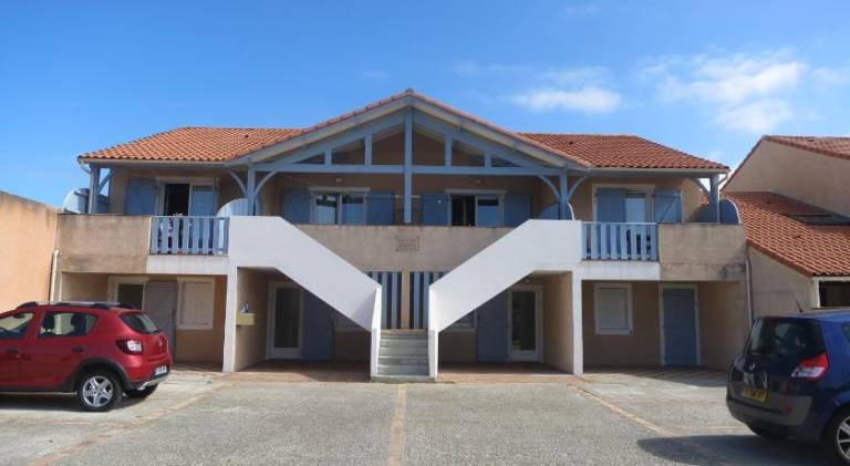 Holiday apartment with patio & BBQ | Next to the beach | Dogs allowed in Biscarrosse