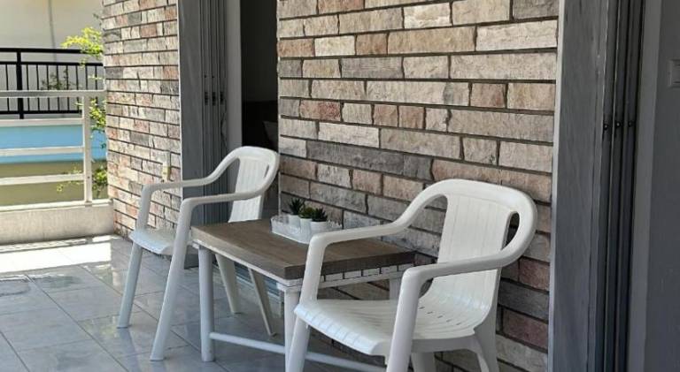 Apartment with terrace — photo 4