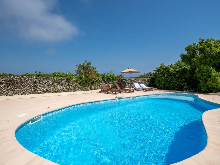 Family-oriented ample house with private pool, terrace & yard | Sea view | Perfect for remote work | Pets allowed — photo 2