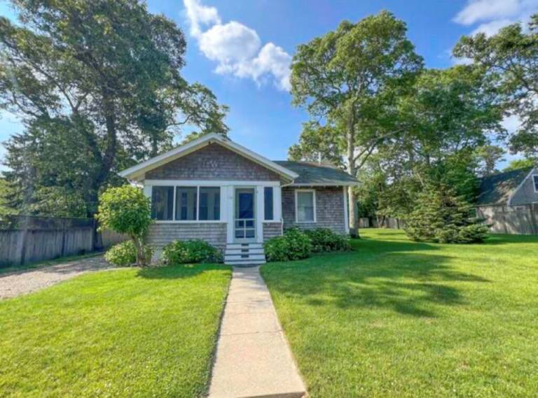 House Vineyard Haven