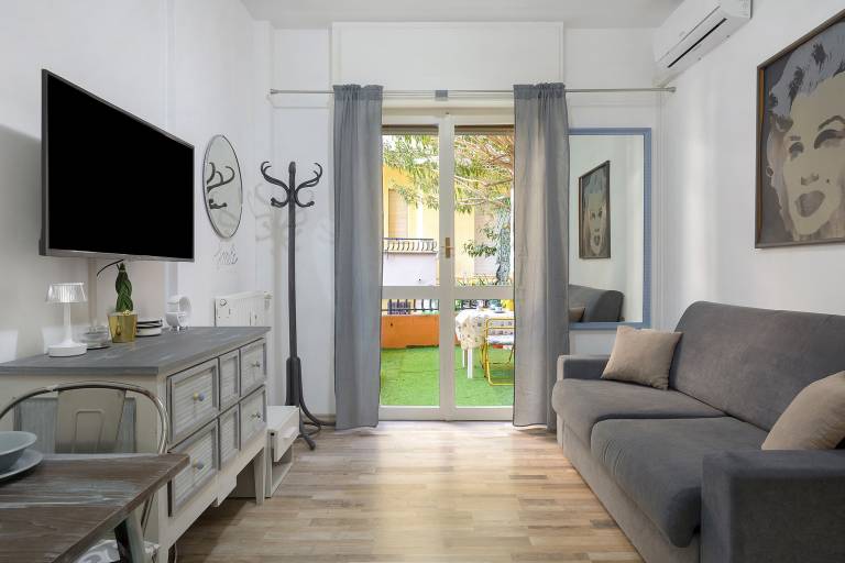 Apartment 'Lally's Nest' with Private Terrace, Wi-Fi and Air Conditioning — photo 2