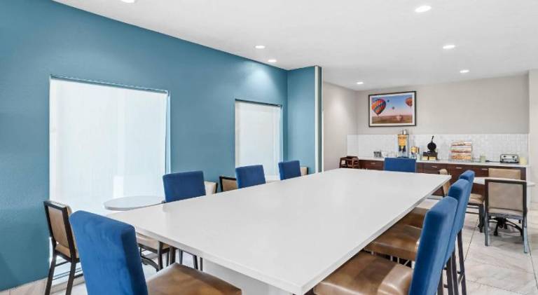 Quality Inn & Suites Sunport Airport Albuquerque — photo 4