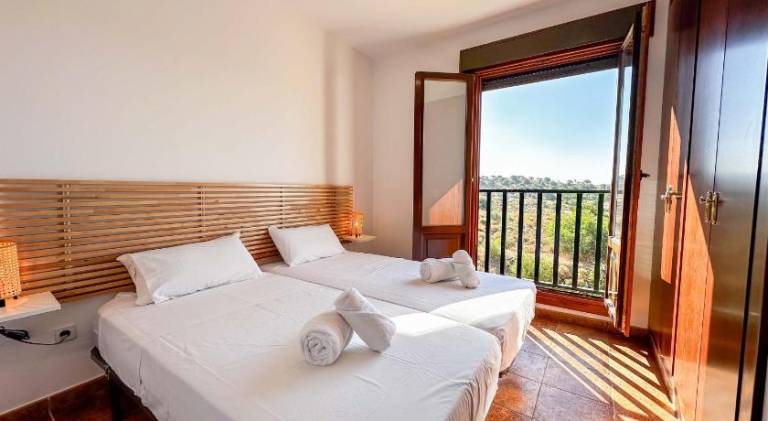 Vacation home with patio, garden & pool in Ayamonte