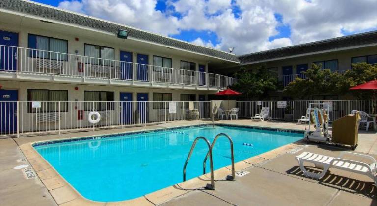 Motel 6 Kingsville, TX — photo 4