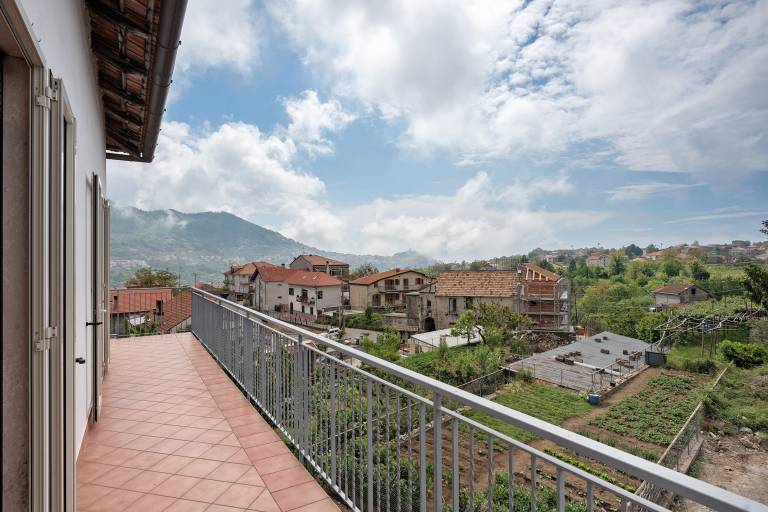 Apartment 'Capri Vista Monti' with Shared Garden, Balcony and Wi-Fi — photo 2