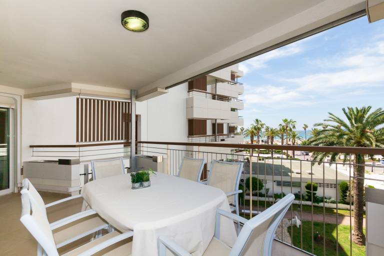 Holiday apartment with terrace — photo 3