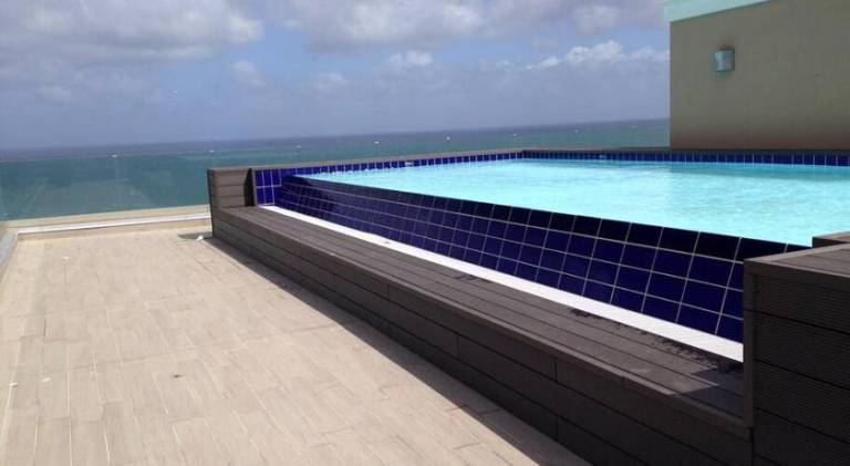 Apartment with pool — photo 3