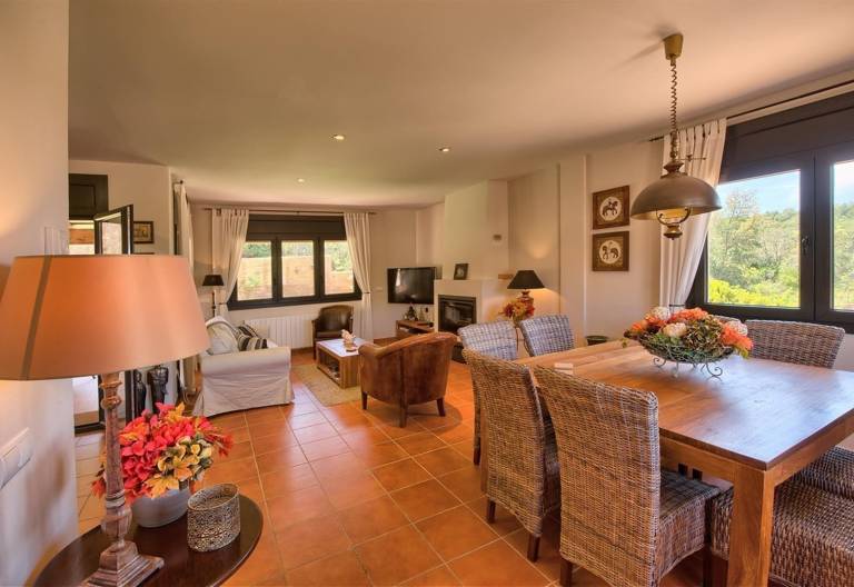 Fully equipped wonderful villa with yard, private pool & barbeque | Mountain view | Dogs allowed — photo 5