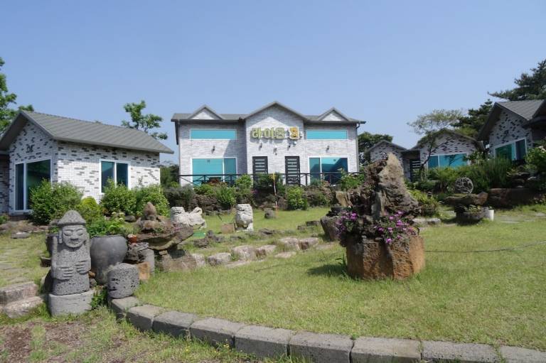 Lionhill Pension