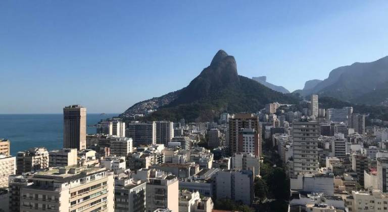Apartment with jacuzzi & pool in Rio de Janeiro