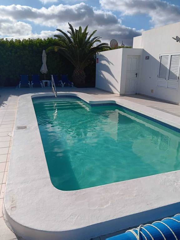 Villa Tías