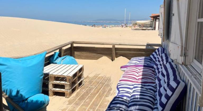 Lisbon Beach Hut - Costa Caparica — photo 3