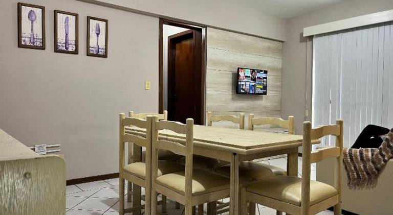 Holiday apartment with 2 rooms for 6 persons in Bombinhas