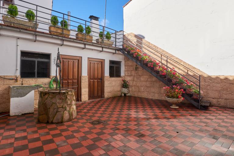 Country House 'El Capricho Del Tejar' with Shared Pool, Private Terrace and Wi-Fi — photo 3