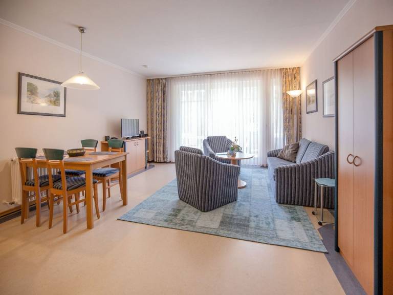 Komfort Ferienwohnung mit 1 Schlafzimmer und Terrasse im Erdgeschoss in Binz