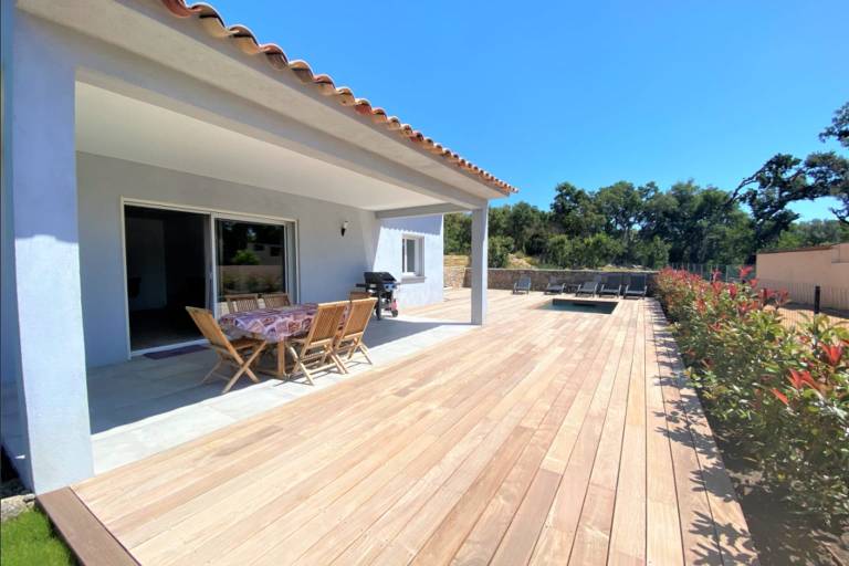 Villa with private pool, grill & patio — photo 2