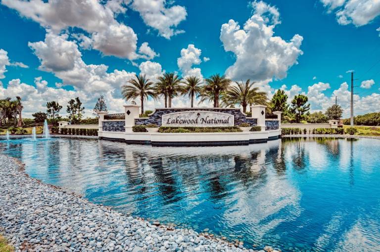 Condo with heated pool & hot tub | Lake view in Bradenton, FL