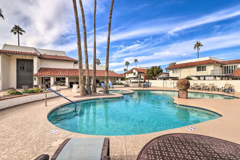 Central Scottsdale Townhouse w Pool Access