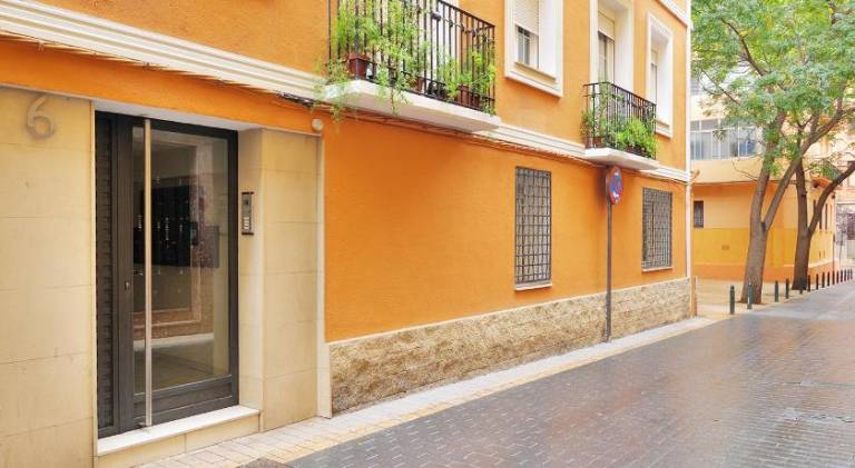Holiday apartment | Close to Cathedral-Basilica of Our Lady of the Pillar | Pets allowed — photo 4