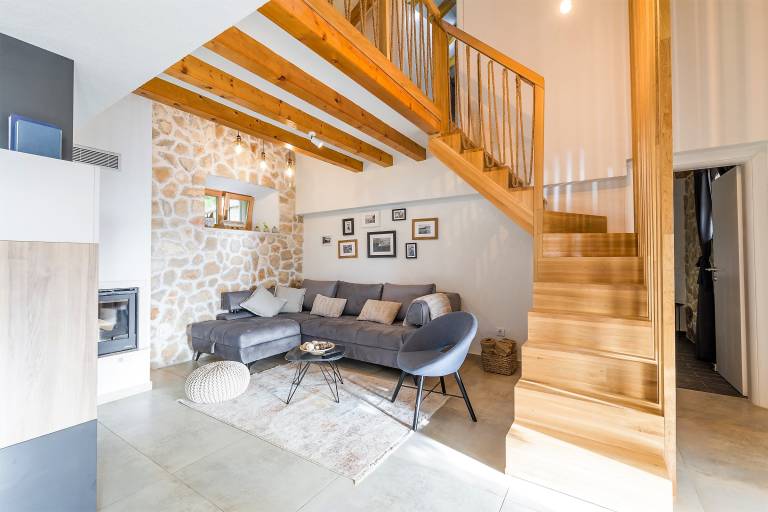 Four-bedroom house with terrace and sea view Humac, Hvar (K-8805) — photo 3