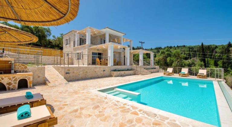 Spacious villa with private pool, garden & patio | Dogs allowed — photo 4