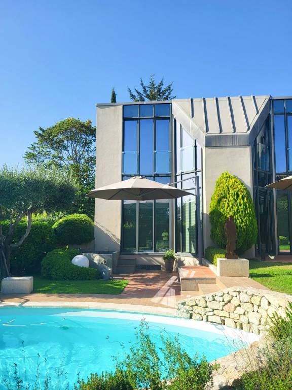 Family-friendly spacious vacation home with terrace, private pool & yard | Suitable for remote work | Dogs allowed — photo 4