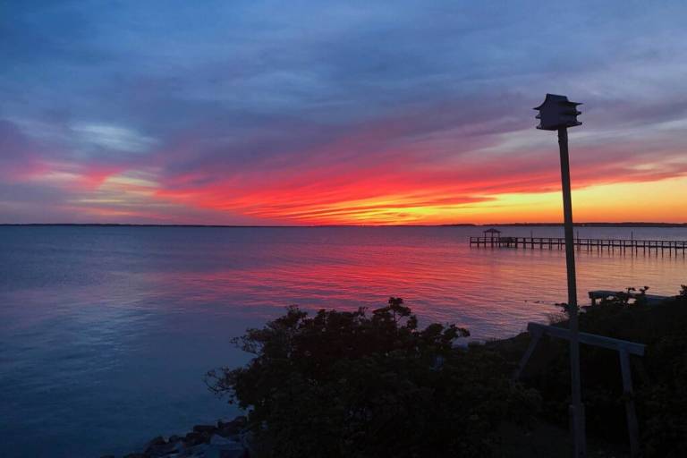 Harkers Island, NC Vacation Rentals from 62 HomeToGo